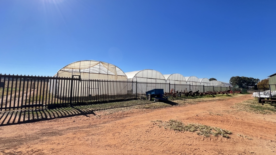 4 Bedroom Property for Sale in Tarlton Gauteng