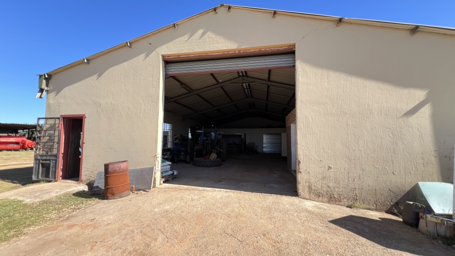 4 Bedroom Property for Sale in Tarlton Gauteng
