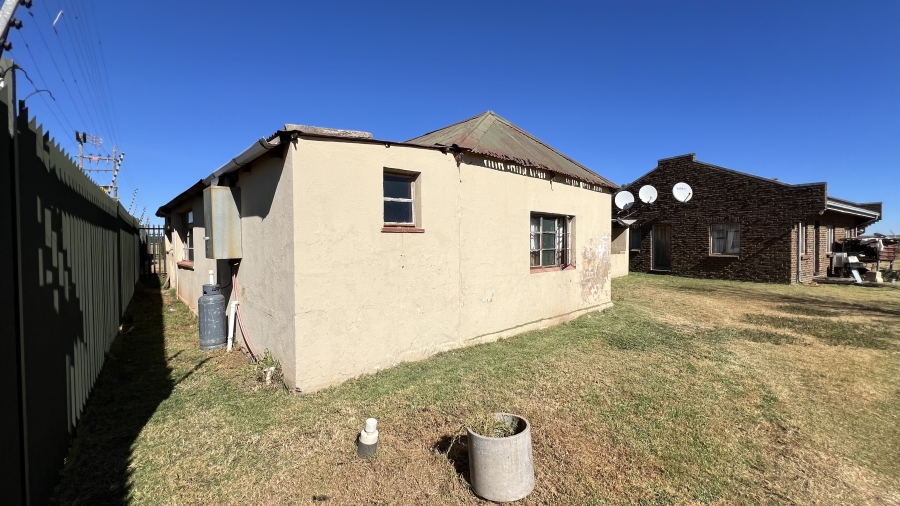 4 Bedroom Property for Sale in Tarlton Gauteng