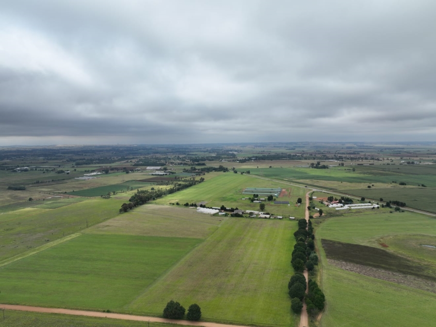 4 Bedroom Property for Sale in Tarlton Gauteng