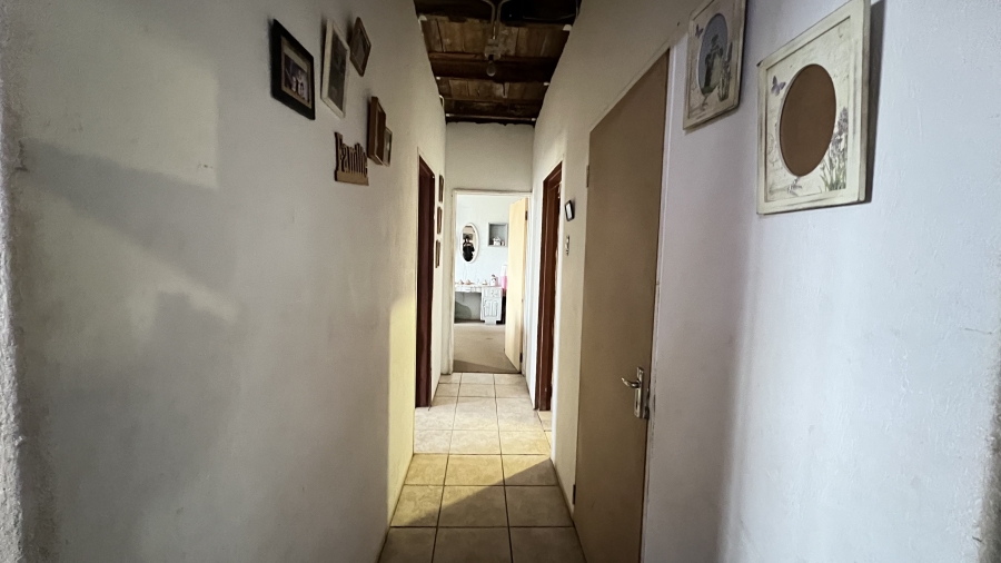2 Bedroom Property for Sale in Rikasrus A H Gauteng