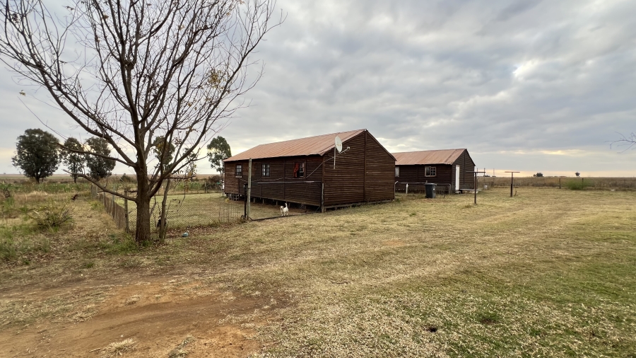 2 Bedroom Property for Sale in Rikasrus A H Gauteng