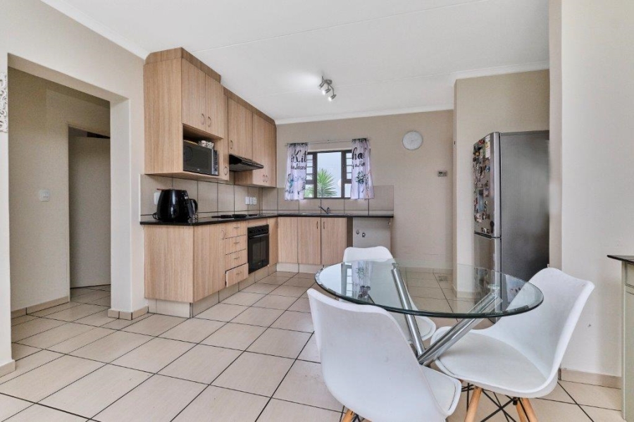2 Bedroom Property for Sale in Sunninghill Gauteng