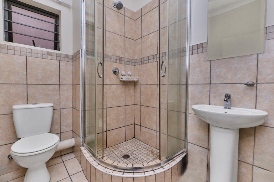 2 Bedroom Property for Sale in Sunninghill Gauteng