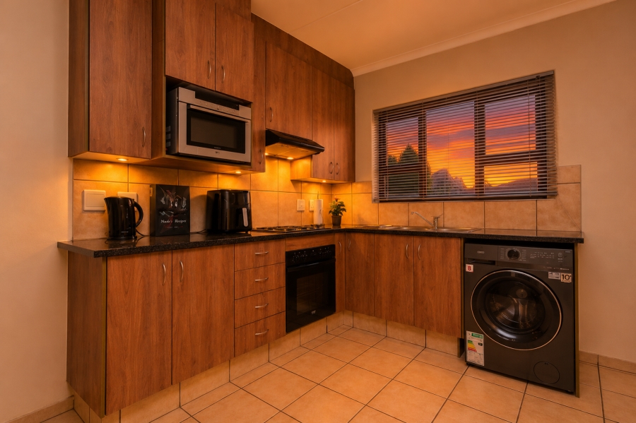 2 Bedroom Property for Sale in Barbeque Downs Gauteng