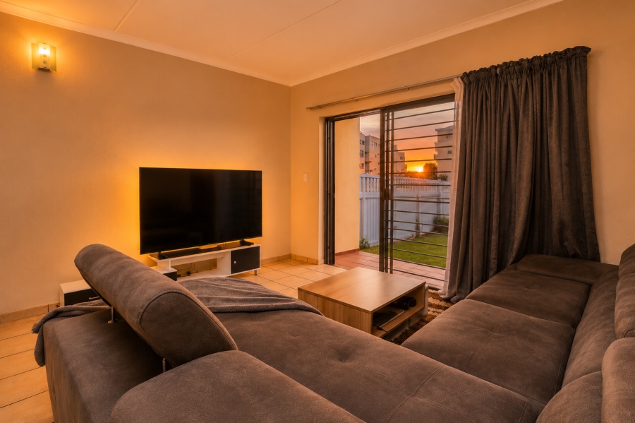 2 Bedroom Property for Sale in Barbeque Downs Gauteng