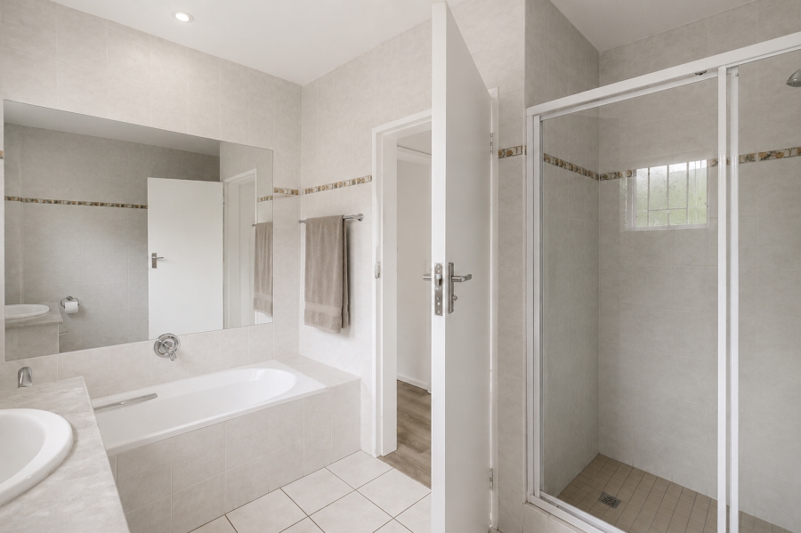 3 Bedroom Property for Sale in River Club Gauteng