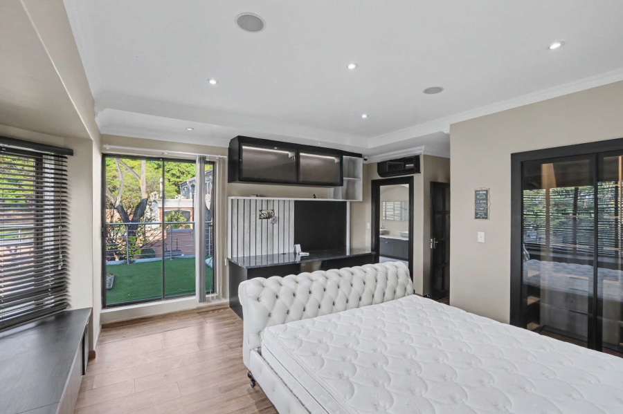 4 Bedroom Property for Sale in Bryanston Gauteng