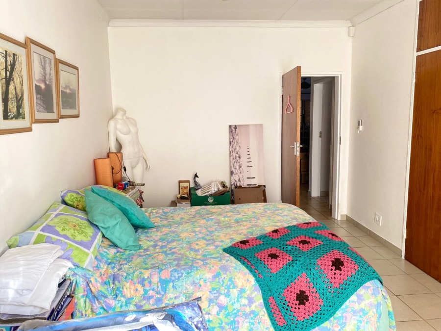 4 Bedroom Property for Sale in Garsfontein Gauteng