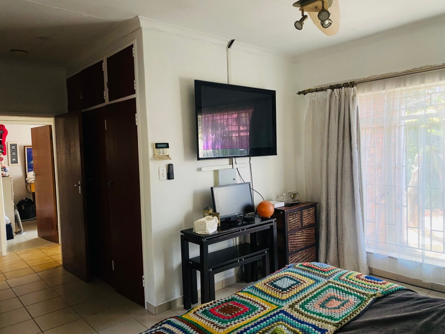 4 Bedroom Property for Sale in Garsfontein Gauteng