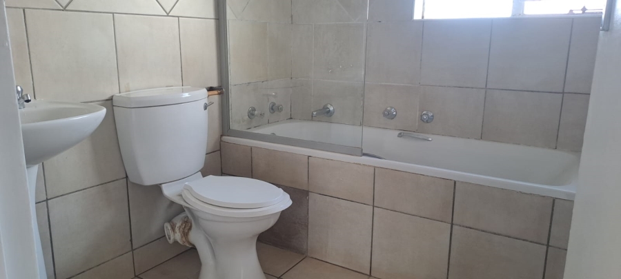 2 Bedroom Property for Sale in Clarina Gauteng