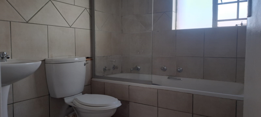 2 Bedroom Property for Sale in Clarina Gauteng