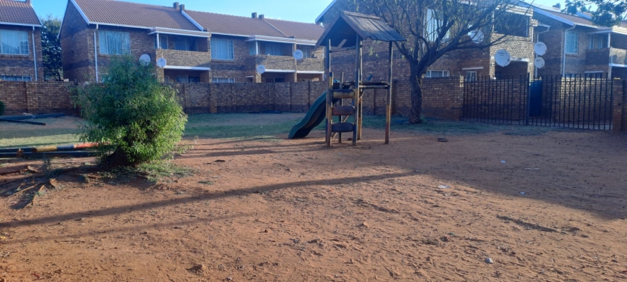 2 Bedroom Property for Sale in Clarina Gauteng
