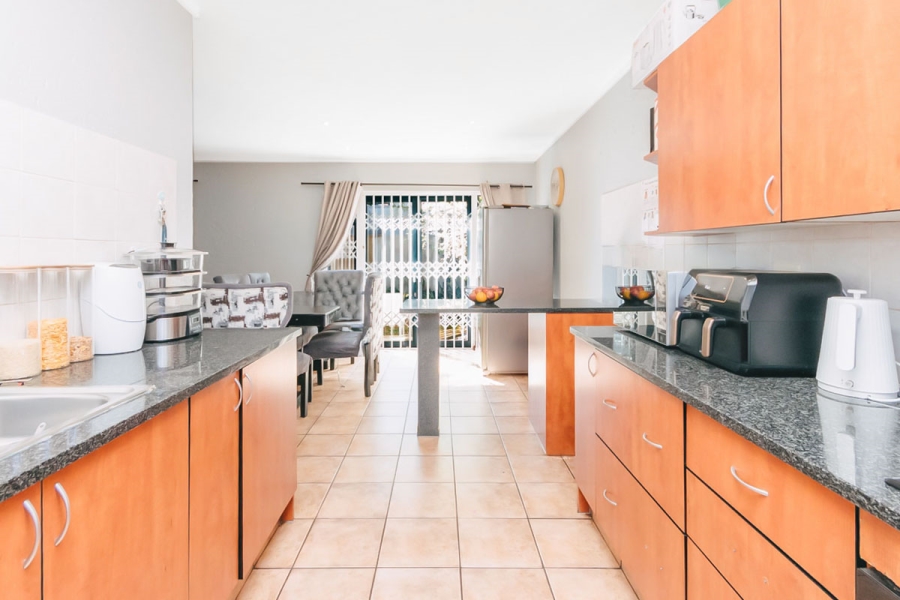 2 Bedroom Property for Sale in Darrenwood Gauteng