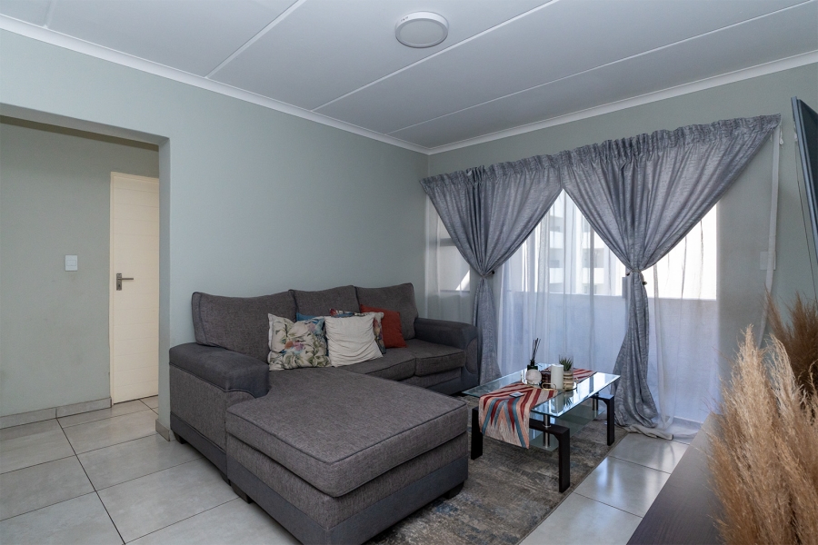 2 Bedroom Property for Sale in Jansenpark Gauteng