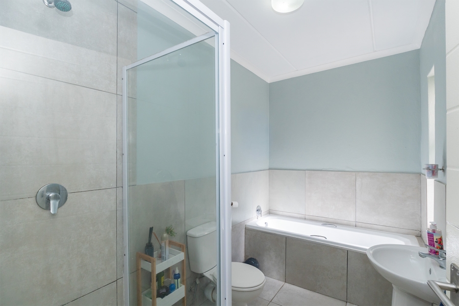 2 Bedroom Property for Sale in Jansenpark Gauteng