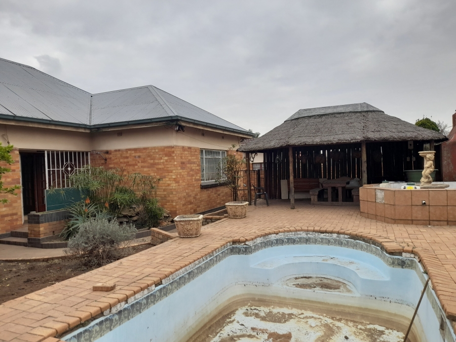 3 Bedroom Property for Sale in The Hill Gauteng