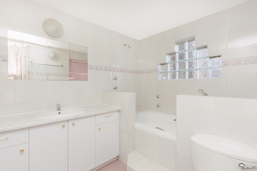 2 Bedroom Property for Sale in Ferndale Gauteng