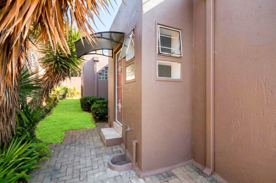 2 Bedroom Property for Sale in Ferndale Gauteng