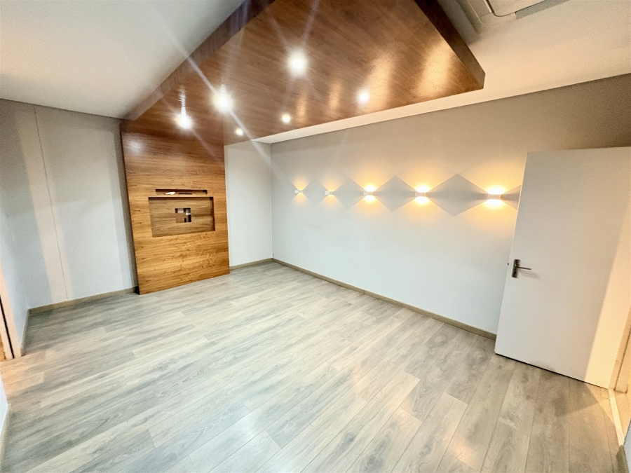 To Let Commercial Property for Rent in Bedfordview Gauteng