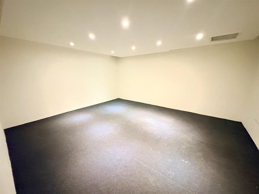 To Let Commercial Property for Rent in Bedfordview Gauteng
