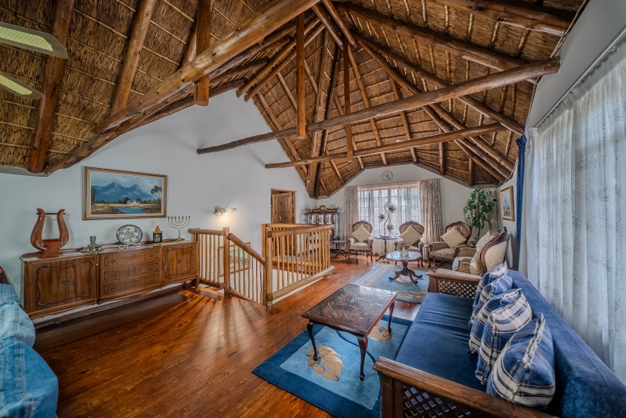 5 Bedroom Property for Sale in Doornpoort Gauteng