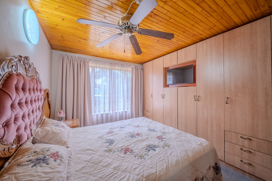 5 Bedroom Property for Sale in Doornpoort Gauteng