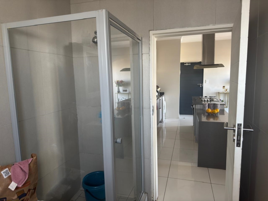 1 Bedroom Property for Sale in Carlswald Gauteng