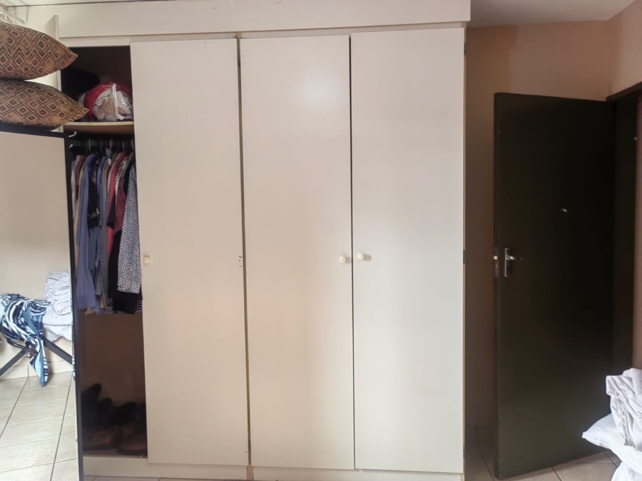 To Let 2 Bedroom Property for Rent in Vorna Valley Gauteng