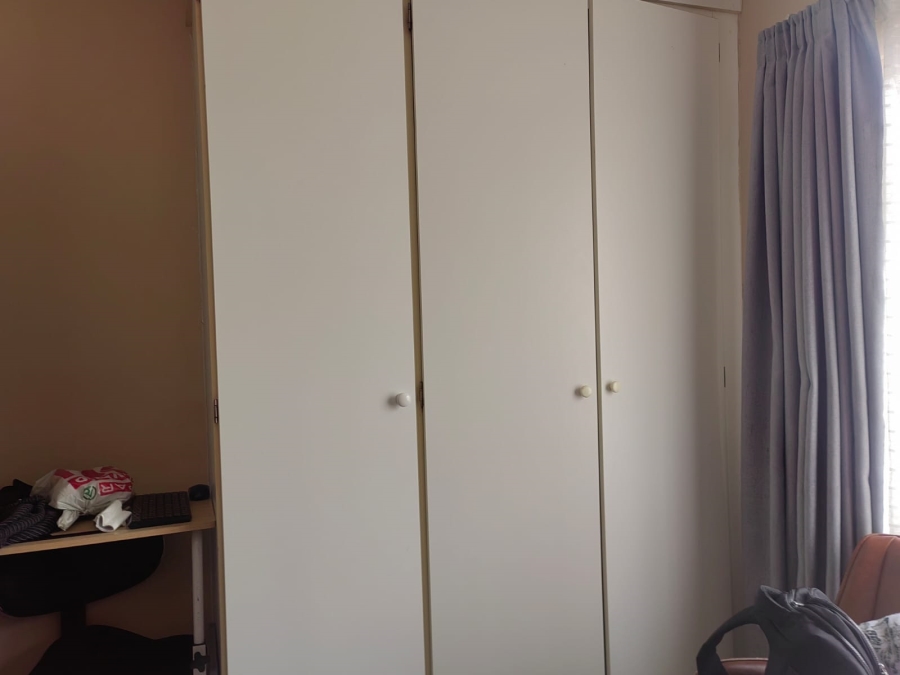 To Let 2 Bedroom Property for Rent in Vorna Valley Gauteng