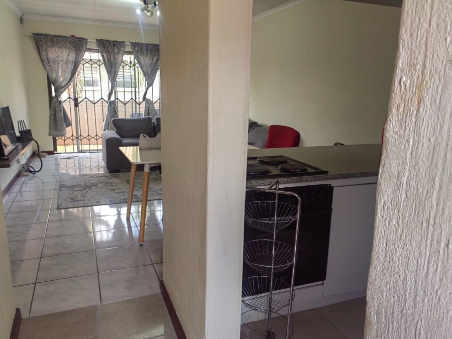2 Bedroom Property for Sale in Vorna Valley Gauteng