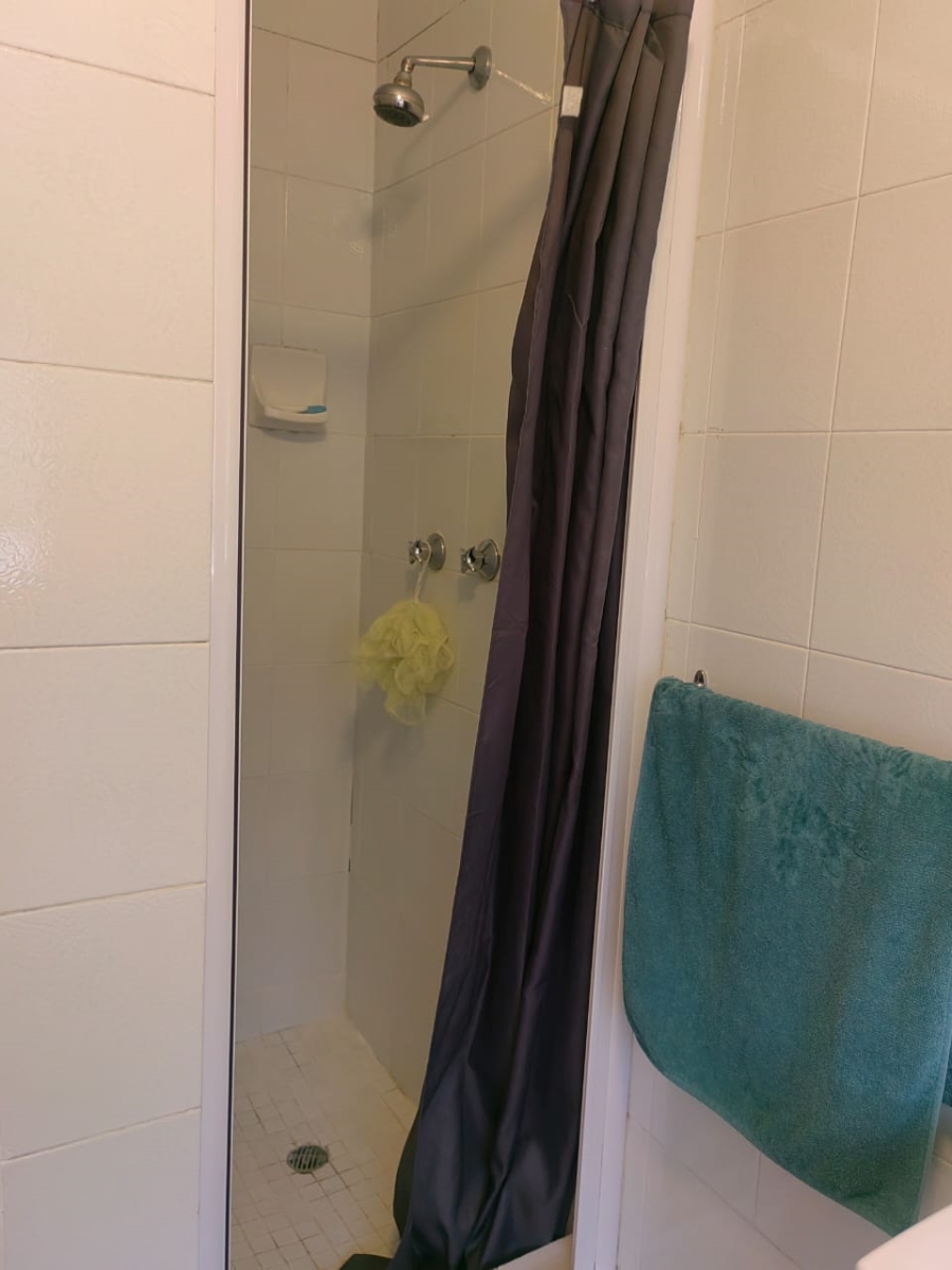 2 Bedroom Property for Sale in Vorna Valley Gauteng