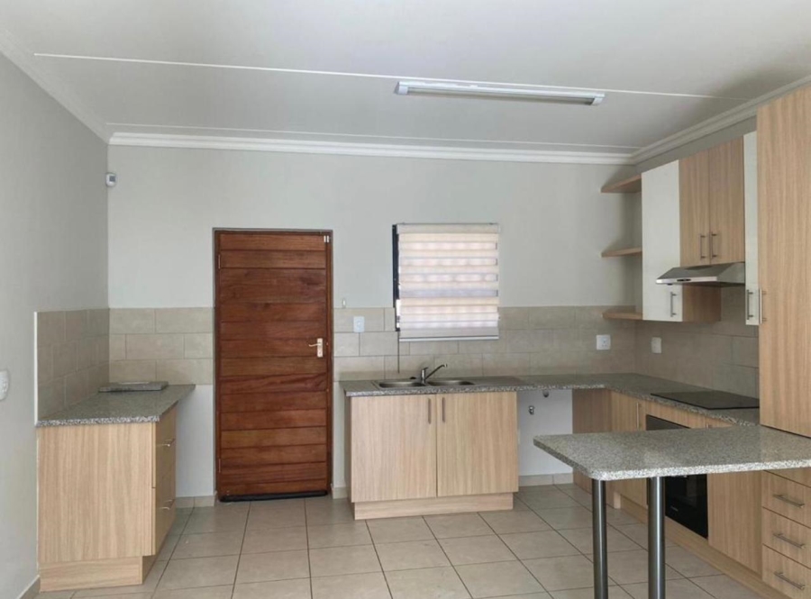 2 Bedroom Property for Sale in Noordwyk Gauteng