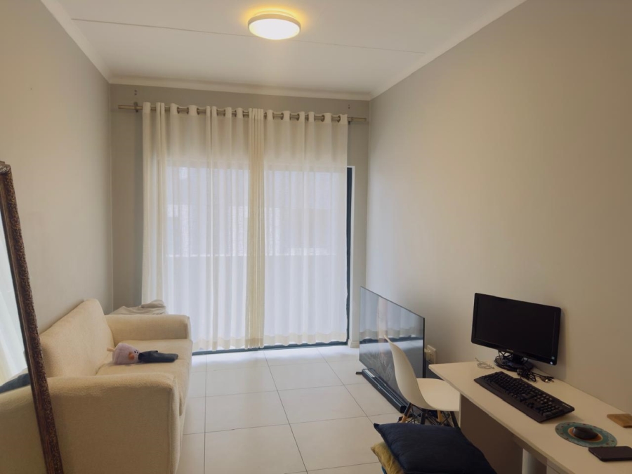 1 Bedroom Property for Sale in Midridge Park Gauteng