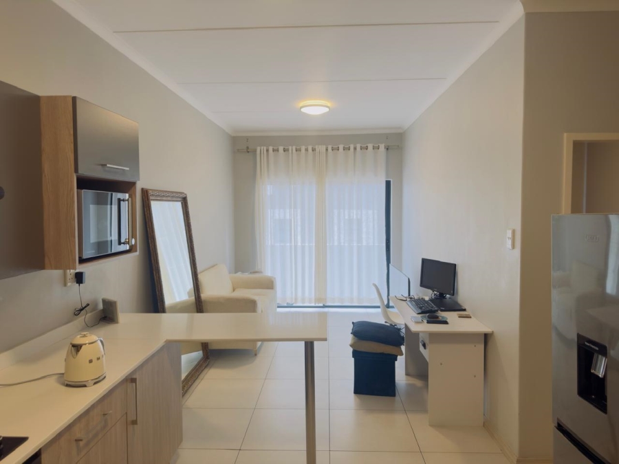 1 Bedroom Property for Sale in Midridge Park Gauteng