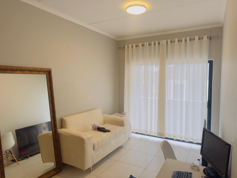 1 Bedroom Property for Sale in Midridge Park Gauteng