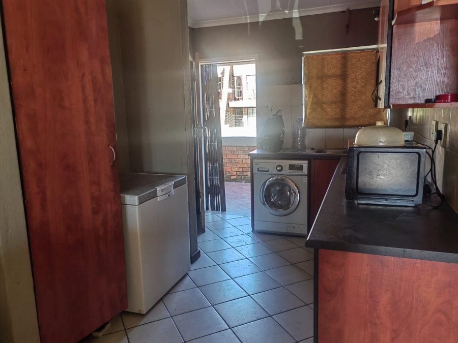 2 Bedroom Property for Sale in Vorna Valley Gauteng