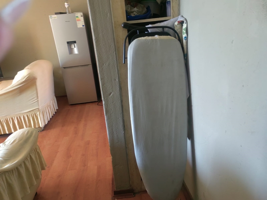 2 Bedroom Property for Sale in Vorna Valley Gauteng