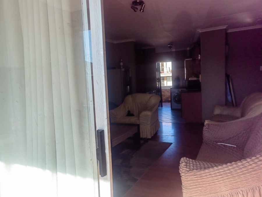 2 Bedroom Property for Sale in Vorna Valley Gauteng
