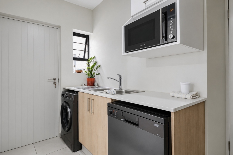 3 Bedroom Property for Sale in Broadacres Gauteng