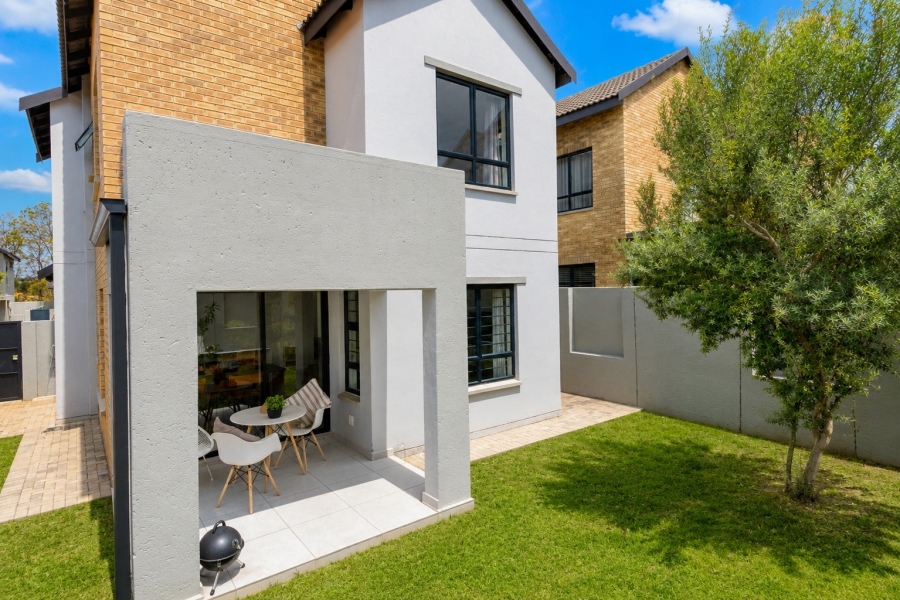 3 Bedroom Property for Sale in Broadacres Gauteng