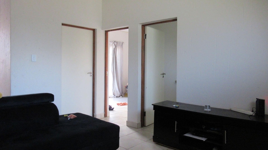 2 Bedroom Property for Sale in Protea Glen Gauteng