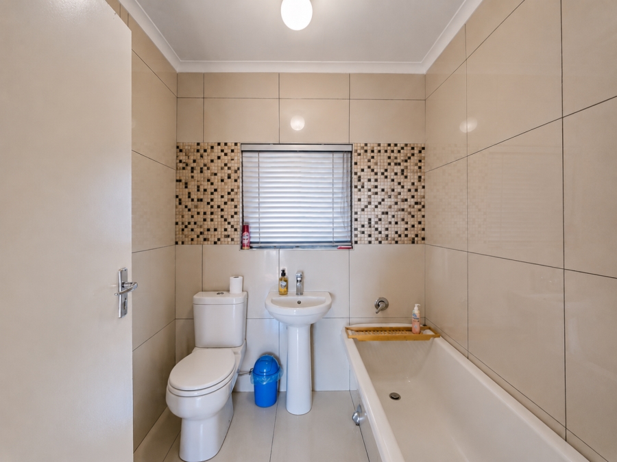 3 Bedroom Property for Sale in The Reeds Gauteng