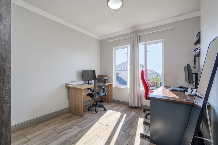 3 Bedroom Property for Sale in Broadacres Gauteng