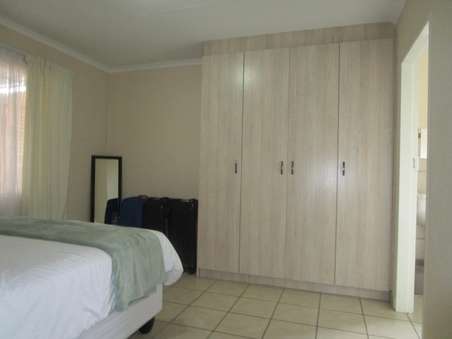 To Let 3 Bedroom Property for Rent in Leopard