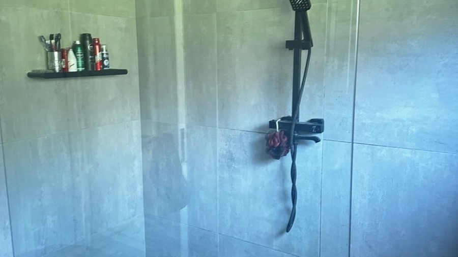 8 Bedroom Property for Sale in Uitzicht AH Gauteng