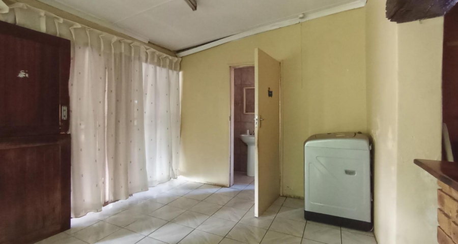 5 Bedroom Property for Sale in Parktown Estate Gauteng
