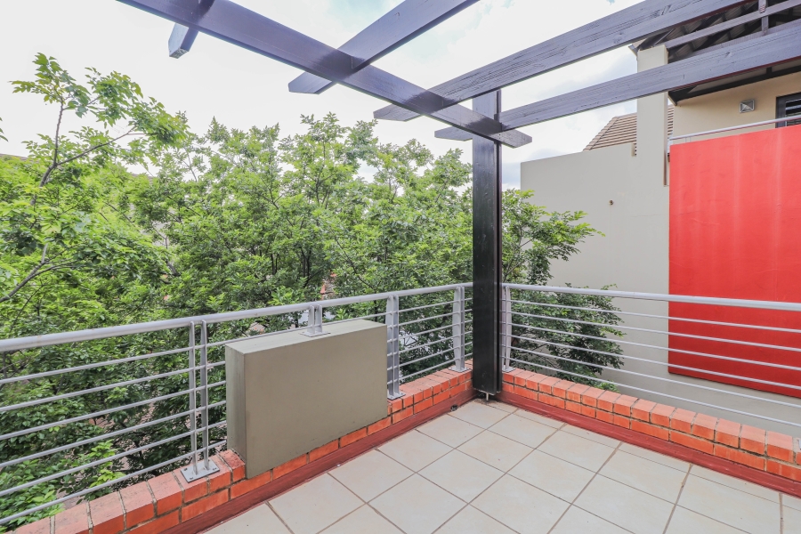 1 Bedroom Property for Sale in Bryanston Gauteng