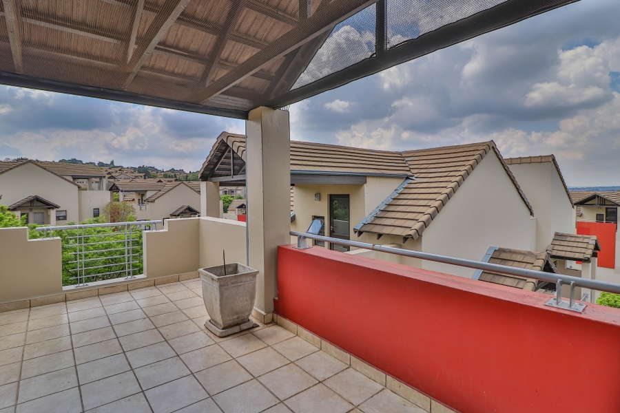 1 Bedroom Property for Sale in Bryanston Gauteng