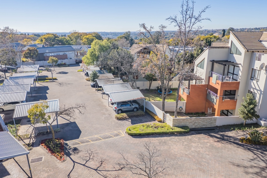 1 Bedroom Property for Sale in Bryanston Gauteng
